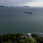 aglomeratie in canalul panama unele nave ocolesc intreaga america de sud ca sa nu mai stea la rand 6a919bd3e70f0