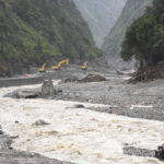 alerta la granita dintre china si nepal lacul format dupa prabusirea unui ghetar a inceput sa se reverse salvatorii au fost retrasi 6a9133ad8d12f