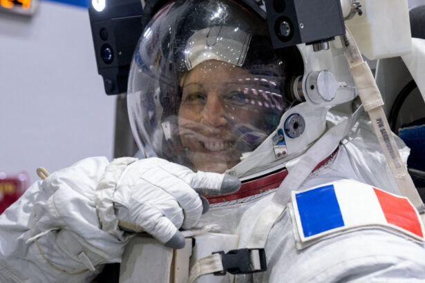 astronauta franceza sophie adenot va realiza o a doua iesire extravehiculara pe orbita o adevarata aventura in cadrul unei aventuri 6a8d49b67d004