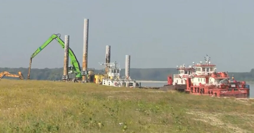 au fost reluate operatiunile pentru scufundarea celor patru barje in dunare pentru a creste debitul la centrala de la cernavoda 6a74a32e91650