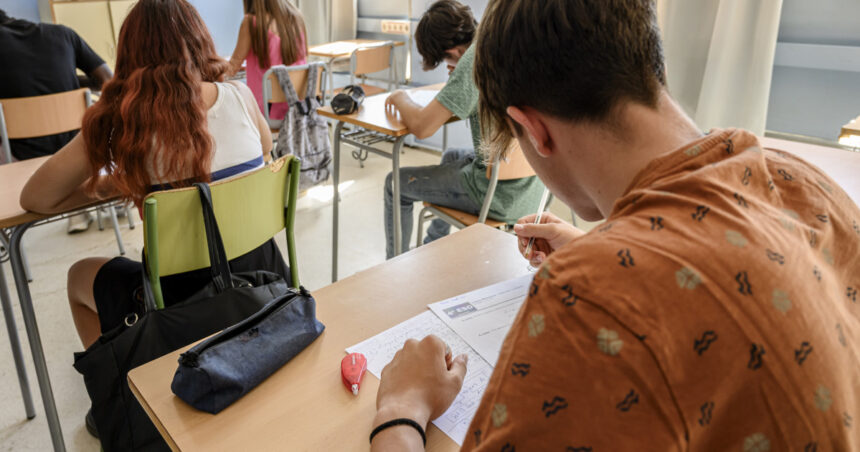 bacalaureat 2026 sesiunea de toamna subiectele la matematica au fost publicate de ministerul educatiei 6a7b17851d890