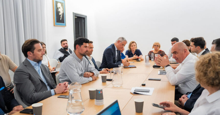 bolojan intalnire cu liderii pnl din sectoarele capitalei partidul trebuie sa fie prezent in comunitate permanent 6a8ca142b2d06