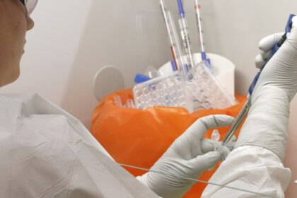 canada aproba primul studiu clinic al vaccinului moderna impotriva noii tulpini ebola care a ucis peste 1 700 de oameni 6a72f2be38482