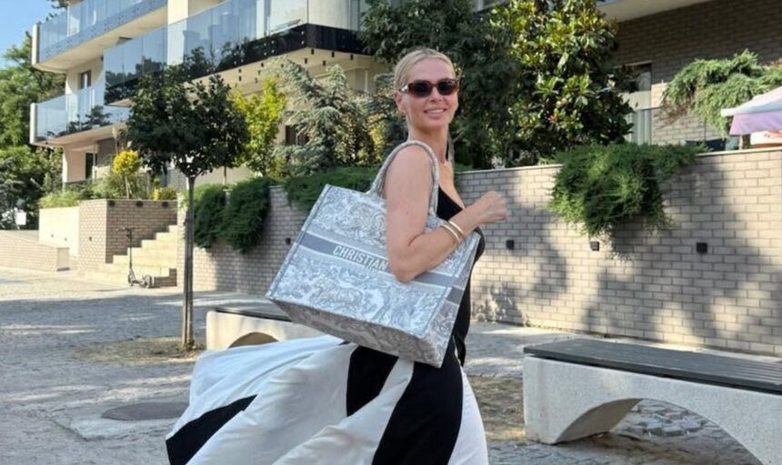 cat costa o noapte de cazare la mare in hotelul detinut de andreea banica in eforie nord preturi pentru luna septembrie 2026 6a94860d7be30