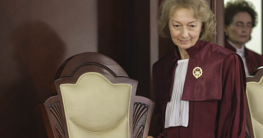 ce a discutat simina tanasescu cu ilie bolojan si ce spune despre o eventuala demisie de la sefia ccr 6a840857e0afe