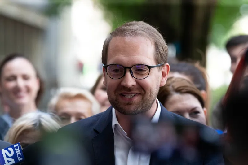 comitetul politic al usr l a reconfirmat pe dominic fritz in functia de presedinte al partidului 6a86500f5b2e8