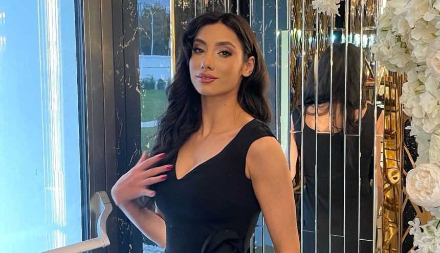 concurenta de la burlacii foc in paradis care la 25 de ani s a iubit cu un barbat mai in varsta cu 14 ani decat ea mi am pus niste masti cine e cristina ionascu 6a845c519af96