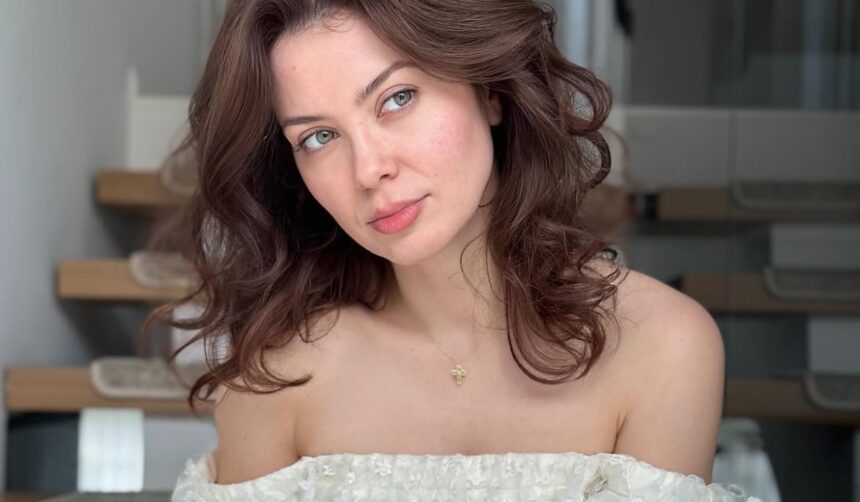 cum a aparut anca dumitra pe platourile de filmare ale serialului las fierbinti s a intors printesa 6a88d2bb22f8a