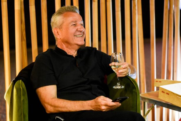 cum a fost surprins dan bittman intr un club din mamaia alaturi de o bruneta superba raspunsul ironic cand a fost intrebat daca iubeste din nou 6a85c9c915919