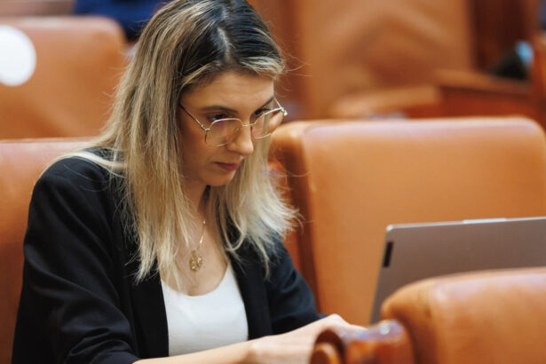 diana buzoianu ar trebui sa facem un radar al vidanjelor 6a8f25739baa7