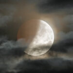 eclipsa partiala de luna in aceasta noapte vizibila din romania la ce ora incepe si de unde poate fi observata 6a8ffe51734e2