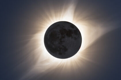 eclipsa totala de soare a scumpit cazarea in europa preturile au trecut de 1 000 de dolari pe noapte 6a7d6bd912496