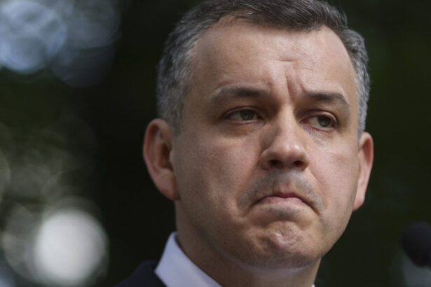 eugen tomac spune ca o majoritate parlamentara va fi generata de un dialog intens partidele trebuie sa fie mult mai flexibile 6a805c8585d61