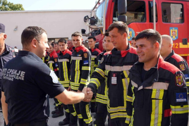 exclusiv multumiri aplauze si sute de mesaje pompierii romani adevarati eroi in serbia predoiu recunoscuti si respectati in toata europa 6a8c30a53f0ae
