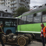 exclusiv sfatul lui titi aur pentru soferi dupa accidentul din medias ce trebuie sa faca daca un autobuz scapat de sub control vine spre ei 6a871f32ca3e1