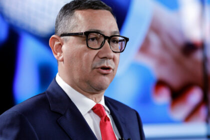 exclusiv victor ponta nicusor dan nu ar trebui sa l dea acum afara pe lucian pahontu pentru ca ar ceda unui santaj 6a91ab328d081