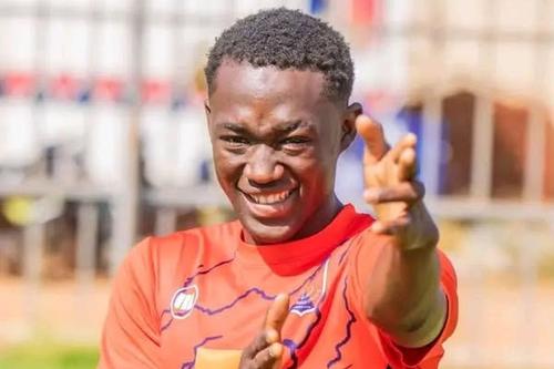 farul constanta si a luat un fundas stanga de 19 ani din burkina faso 6a87119f52b96