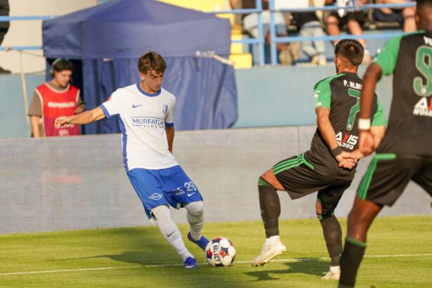 farul merge pe arcul de triumf sa smulga macar un punct de la fcsb 6a7118b480fdc