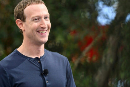fondatorul facebook mark zuckerberg si a cumparat un castel din secolul xix 6a899f1070f70