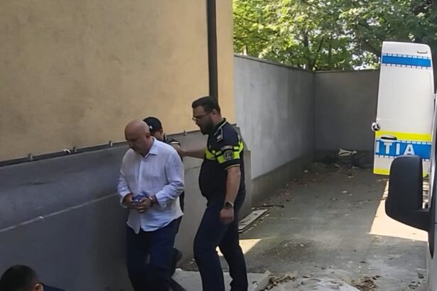 fostul rector al universitatii ovidius danut epure a ajuns la judecatorie cu propunere de arestare preventiva pentru proxenetism 6a7d805434359