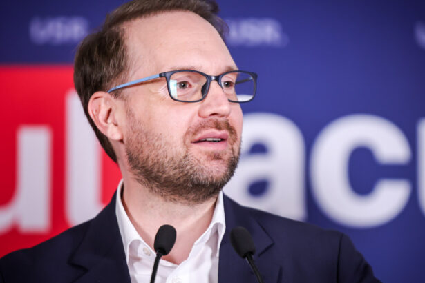 fritz dupa votul pe legea ani psd pnl si udmr voteaza incalcarea statului de drept pentru banii din pnrr 6a8c7dc39d9f1