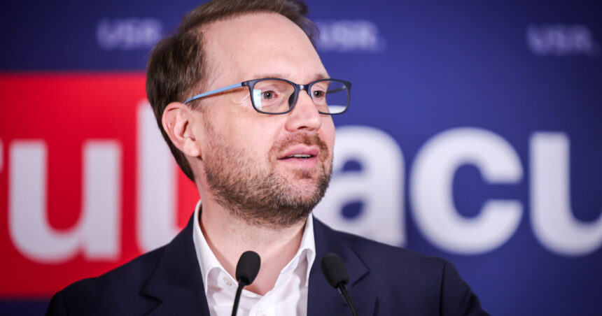 fritz dupa votul pe legea ani psd pnl si udmr voteaza incalcarea statului de drept pentru banii din pnrr 6a8c7dc39d9f1