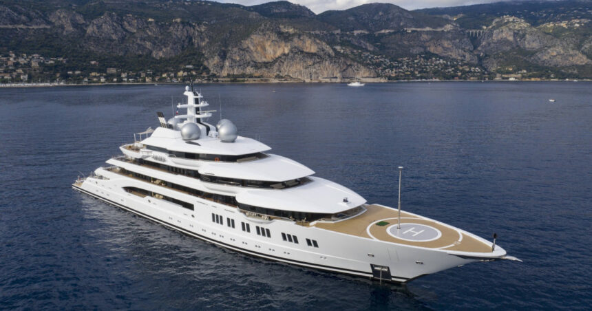 iahtul amadea confiscat de la un oligarh rus cumparat de un miliardar din dubai cat a platit si ce va face cu el noul proprietar 6a74cd623ffd4
