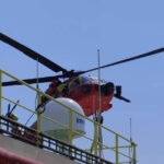 misiune in premiera anuntata de raed arafat un elicopter black hawk a evacuat un ranit de pe o nava aflata in largul marii negre 6a72270315657
