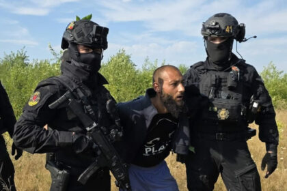 news alert detinutul evadat acum doua zile din baia mare a fost prins de politisti 6a880aee3a66a