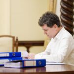 nicusor dan a promulgat legile privind criza carburantilor si tva redusa la locuinte 6a722786e3906