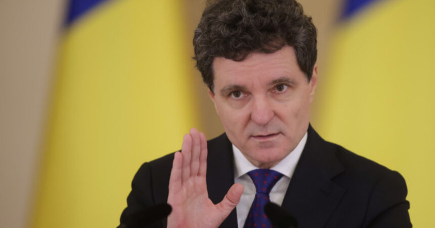 nicusor dan anunta esecul negocierilor pe legea salarizarii partidele isi asuma pierderea celor 770 de milioane de euro din pnrr 6a8f20fa8c27c