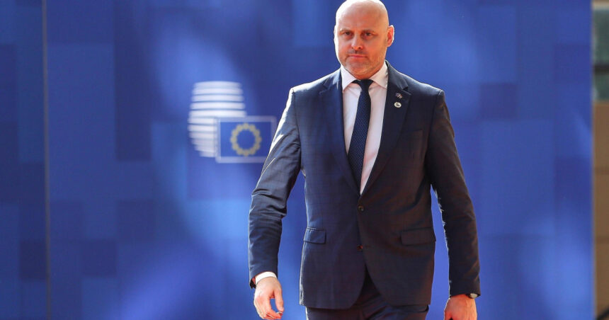 noi chiar am innebunit premierul unei tari europene critica refuzul de a interzice intrarea in ue a militarilor rusi 6a8369fa0c266