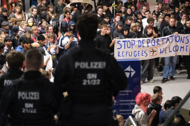 o delegatie a talibanilor a sosit la berlin pentru a facilita operatiunile de expulzare catre afganistan 6a95b84dd6fa1