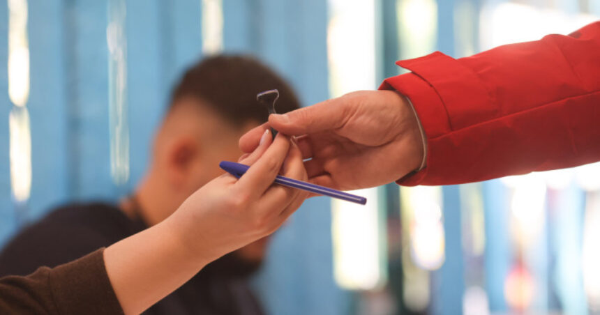 pe cine ar vota bucurestenii daca ar fi alegeri partidul clasat pe primul loc ar obtine 22 din voturi sondaj curs 6a9443a75e82c