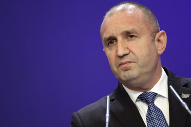 premierul bulgar rumen radev laudat de moscova pentru retorica mai moderata fata de rusia a capatat elemente rationale 6a79671830d16