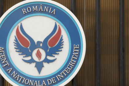 presedintele ani institutia este supusa uneori unor presiuni care provin din spectrul politic 6a8725469576c