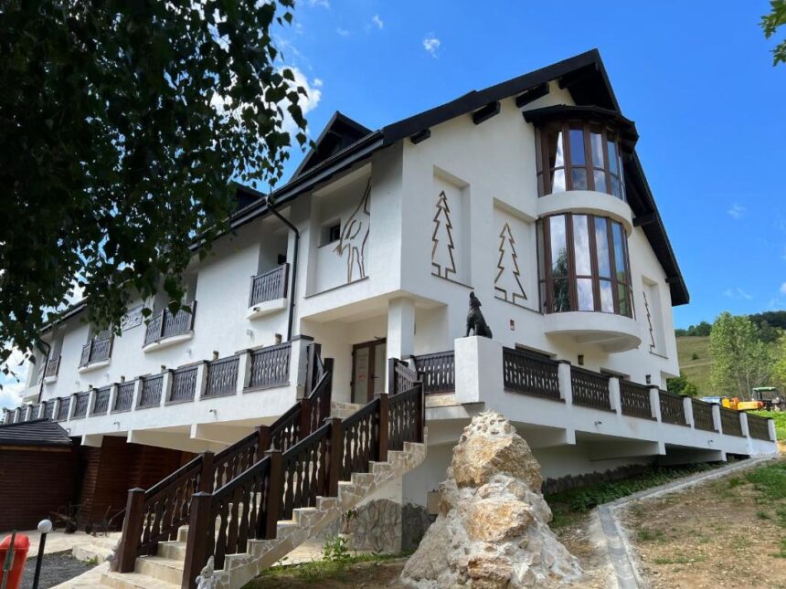 probleme pentru un fost director de institutie din constanta pensiunea din fundata scoasa la licitatie 6a7ba4abb0612