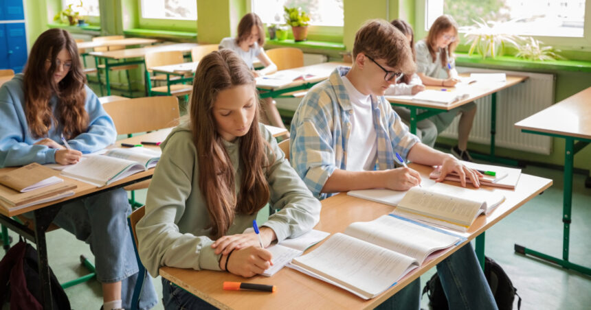 psd si pnl vor sa amane noile examene pentru admiterea la liceu ce prevad proiectele depuse in parlament 6a859c79c2ef0