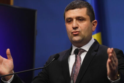 radu miruta un proiect care putea evita situatia de pe dunare e blocat la ministerul transporturilor de vreo trei ani si jumatate 6a6fa701a5efa