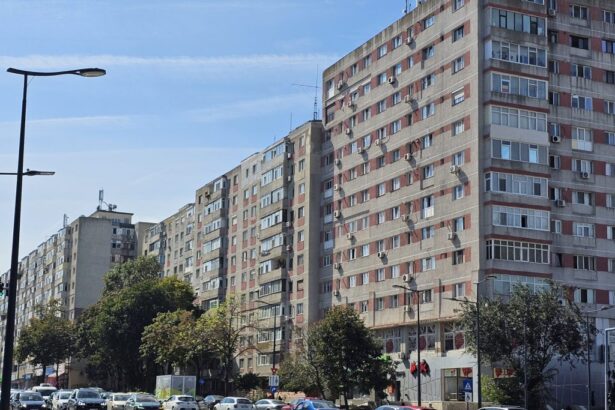 rasturnare de situatie regulamentul comercial din constanta ramane valabil si permite functionarea barurilor la parterul blocurilor fara acordul vecinilor 6a75a0991ba8a