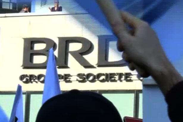 reactia brd dupa ce salariatii au anuntat greva de avertisment mesajul pentru clientii bancii 6a7c504136a16