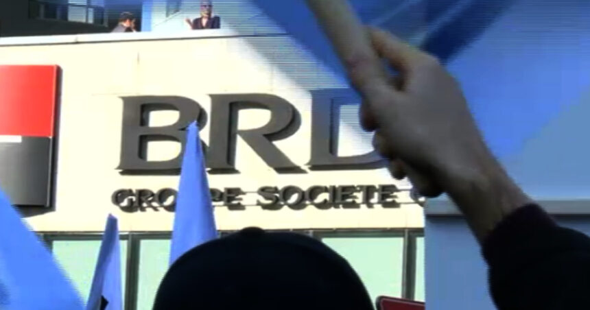 reactia brd dupa ce salariatii au anuntat greva de avertisment mesajul pentru clientii bancii 6a7c504136a16