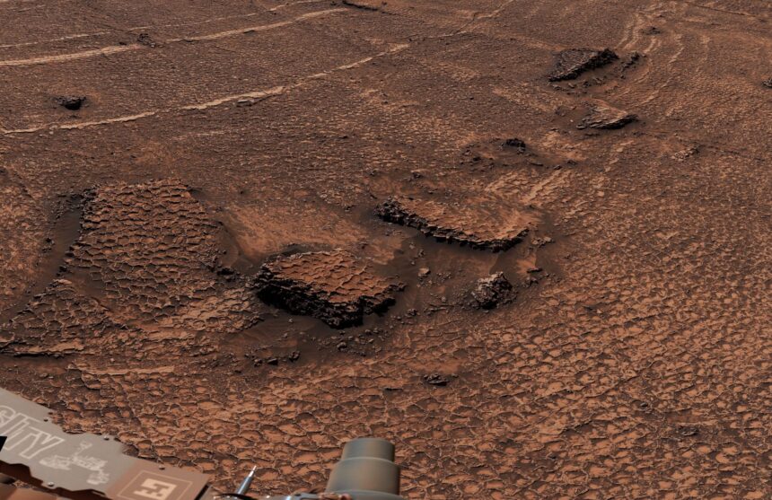 roverul curiosity a gasit o mare de poligoane pe marte 6a703e930305a