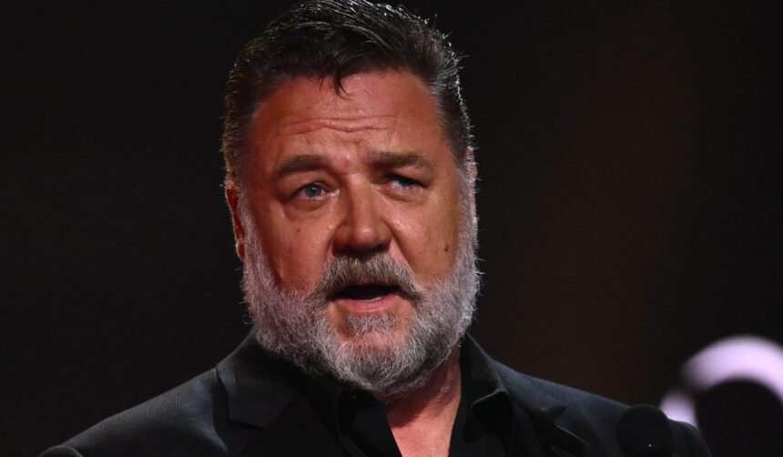 russell crowe transformare spectaculoasa la 62 de ani actorul a slabit zeci de kilograme si revine la fizicul din gladiatorul 6a7513435684b