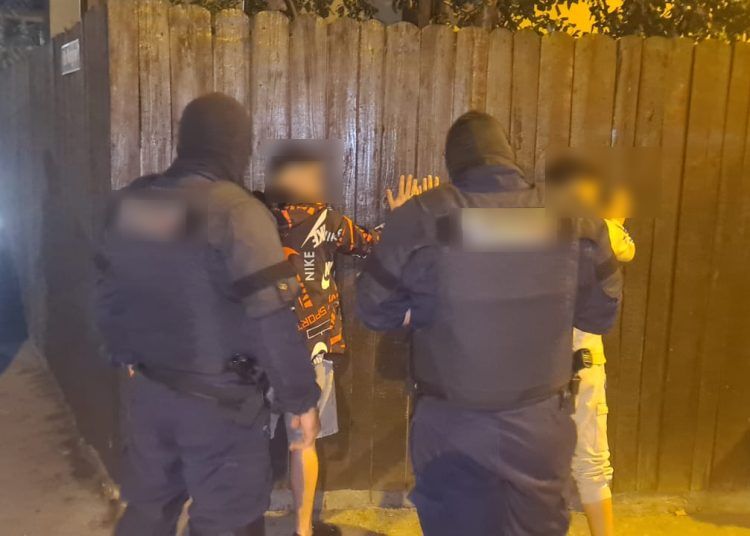scandal cu rangi la valu lui traian a fost agresat si un politist vezi cine sunt cei implicati 6a86c45299794