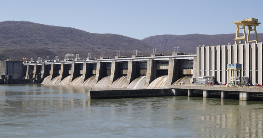 seceta istorica pe dunare productia de energie la portile de fier este la jumatate fata de media ultimilor cinci ani 6a7aa10ed5a2b