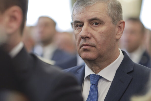 seful spp lucian pahontu nu a depus o declaratie privind colaborarea cu securitatea raspunsul cnsas despre procesul de verificare 6a8fe93452f79
