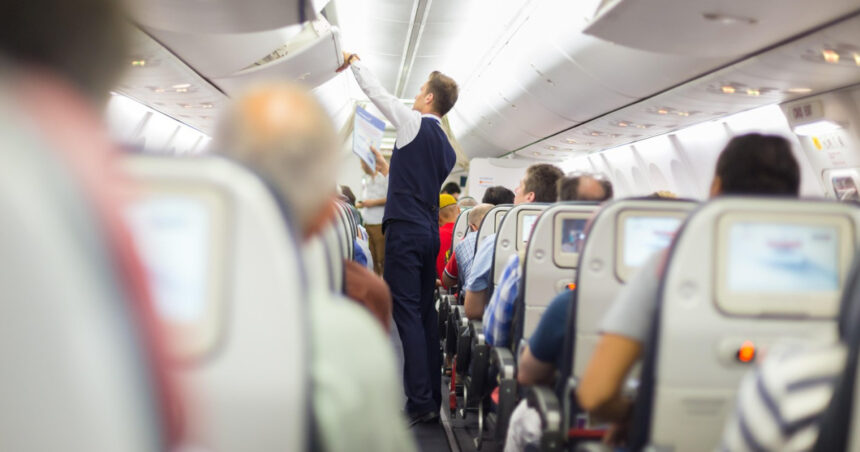 studiu insotitorii de bord si pilotii sunt cei mai expusi riscului de a muri din cauza tipurilor de cancer asociate radiatiilor 6a854f236faa9