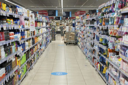 supermarketurile anunta masuri pentru reducerea consumului de electricitate 6a72e4d2cfcc6