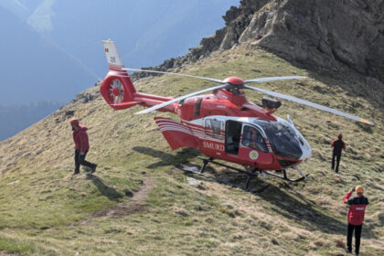turist mort in muntii fagaras dupa ce a cazut 200 de metri intr o rapa victima recuperata cu elicopterul smurd 6a8184d2519da
